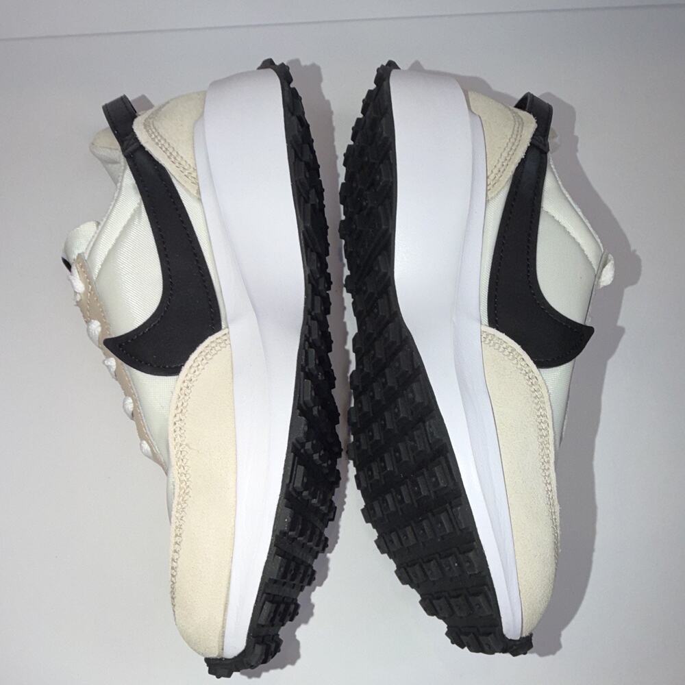 Nike Waffle Debut Women's Low Top Sneakers Sanddrift/Black Lace-Up DH9523-102 - Picture 4 of 7
